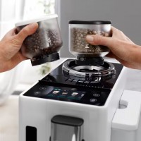 Кавомашина автоматична Delonghi Rivelia EXAM 440.55.W